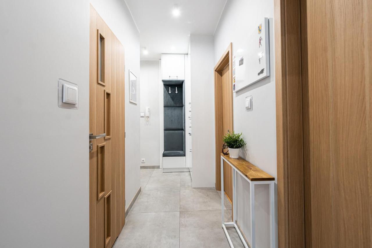 Apartment Bluebird Katowice Near Spodek Mck & City Center Экстерьер фото